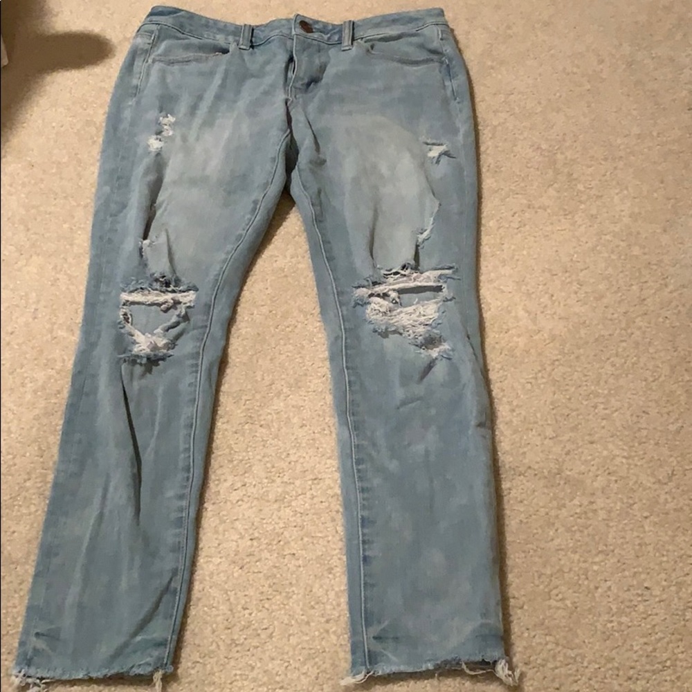 AE Light Wash Ripped Jeans